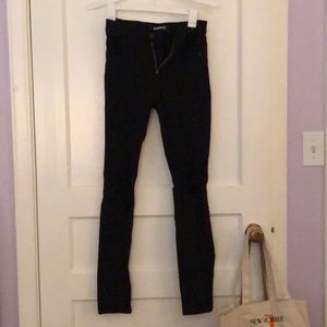 black ripped skinny jeans